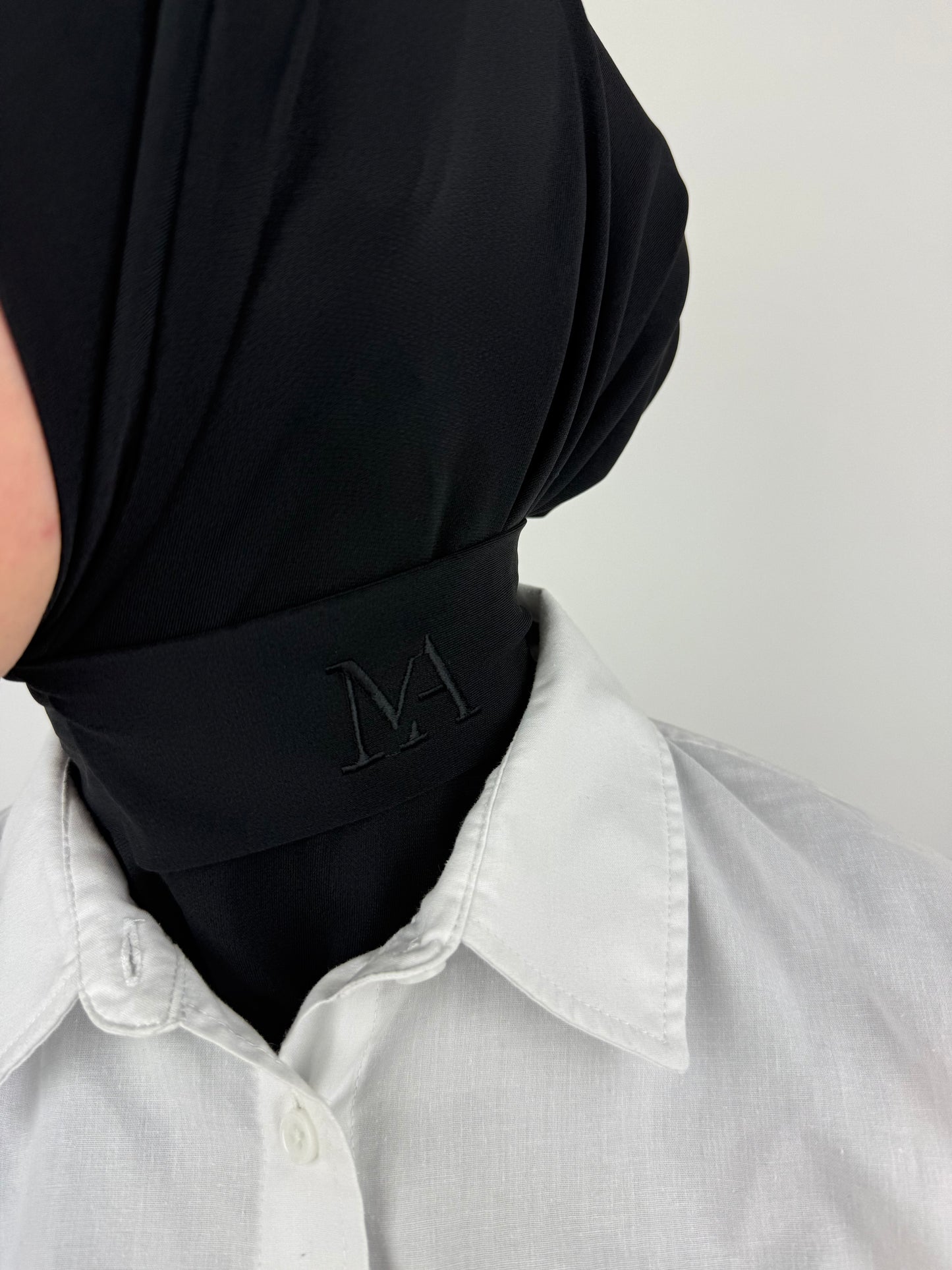 Instant hijaab Black