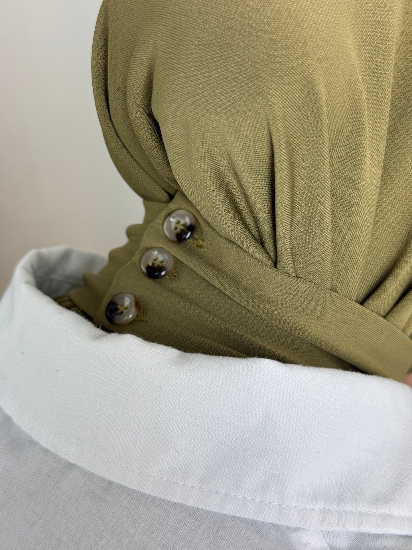 Instant hijaab Crocodile