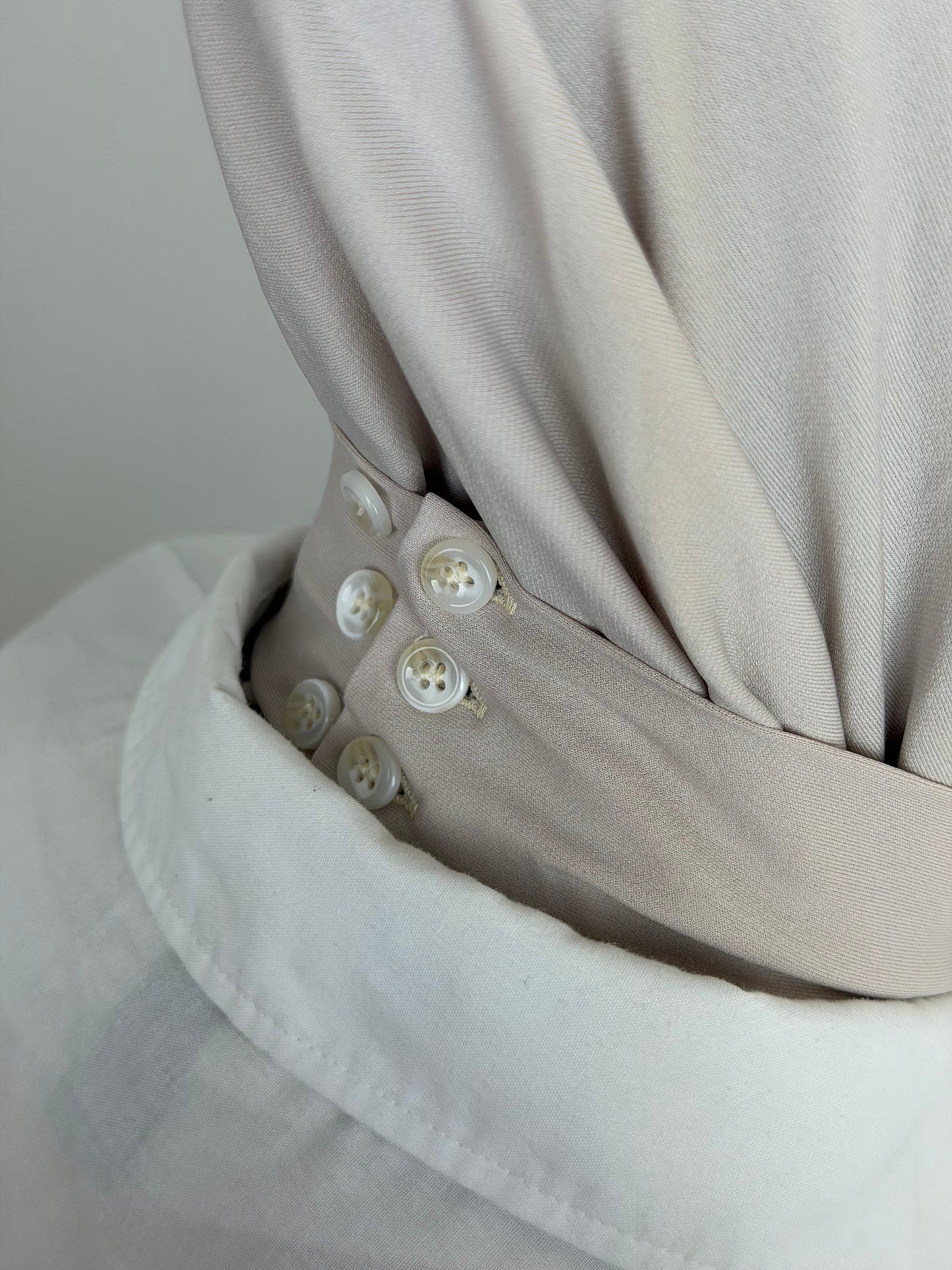Instant hijaab Dark vanilla
